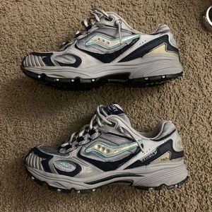 Saucony Grid Aura TR5 Dad Shoes